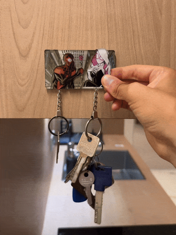 "Spiderman ve Gwen" En Kahraman Çift